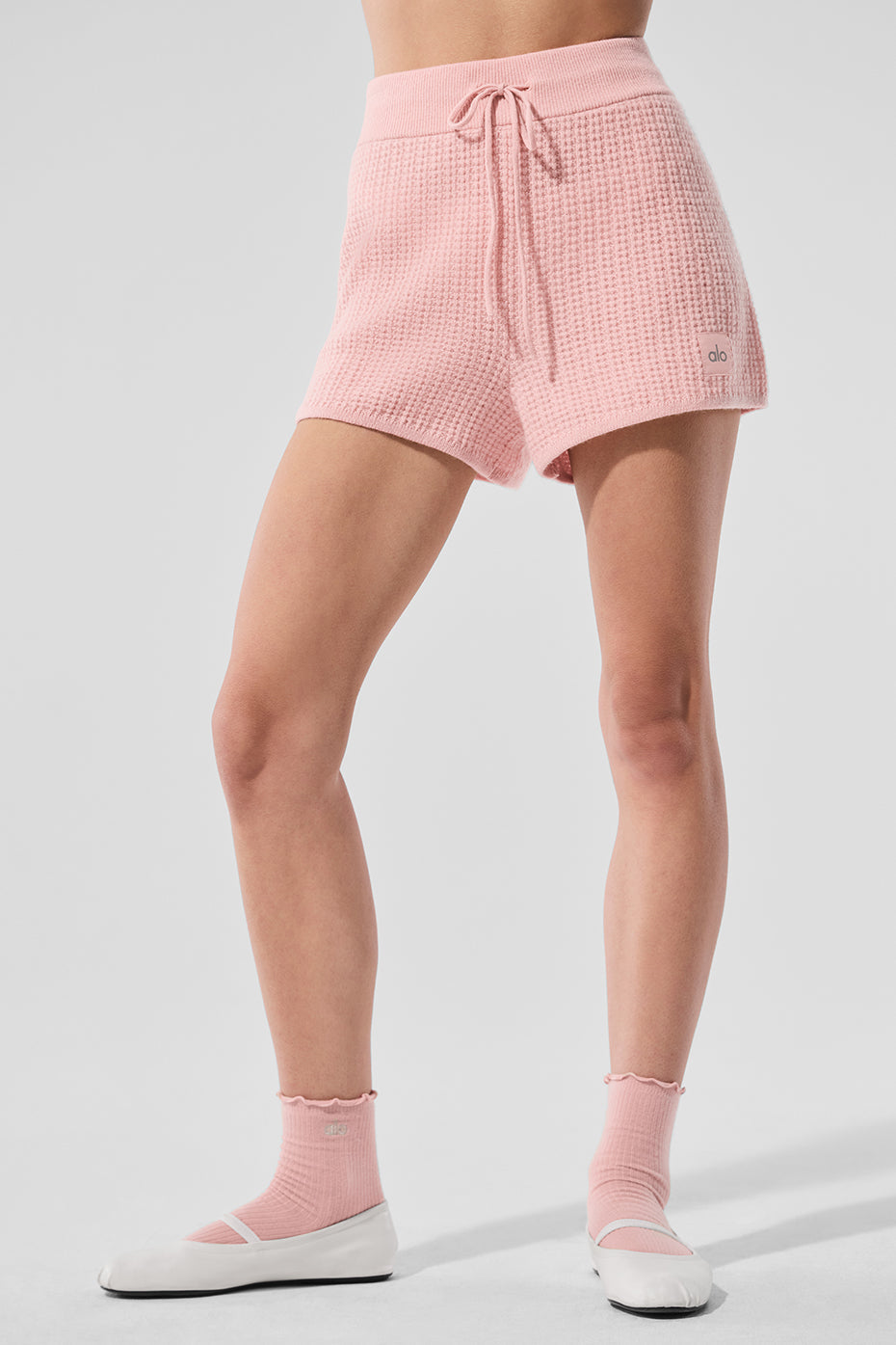 alo Cashmere High-Waist Plush Waffle Short - Pink Quartz