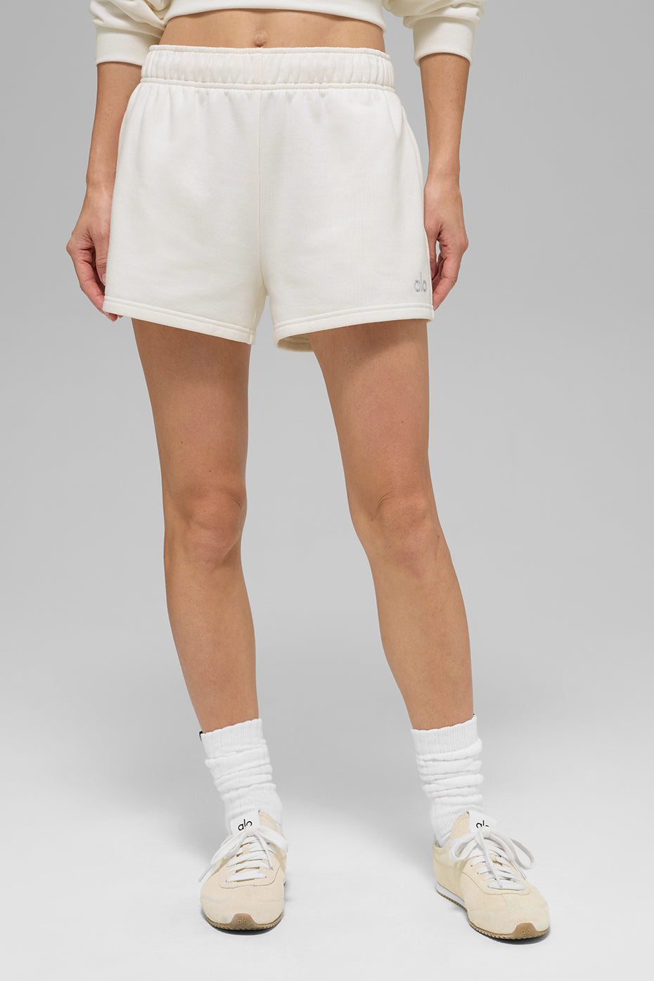 alo Accolade Short - Ivory