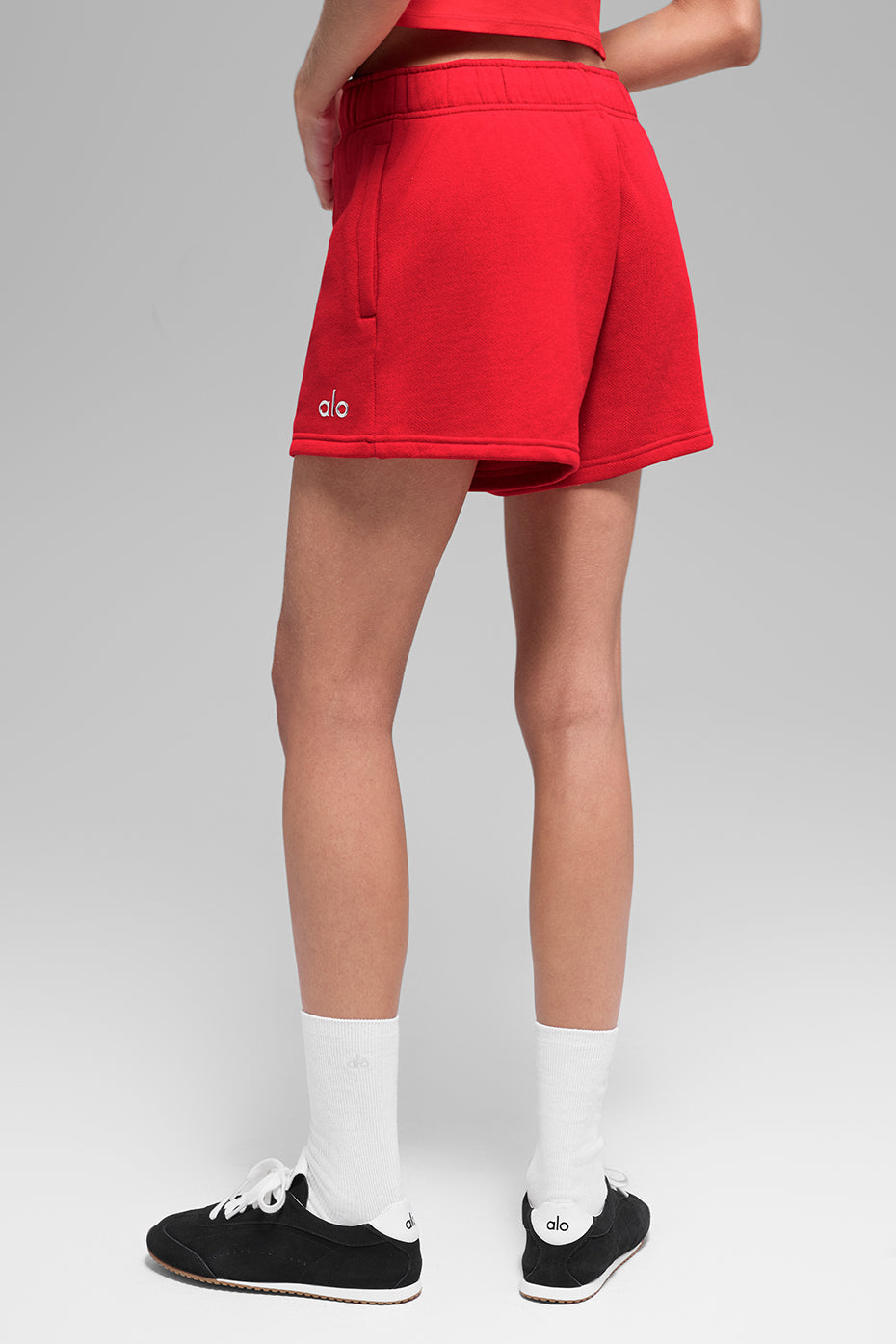 alo Accolade Short - Bright Red