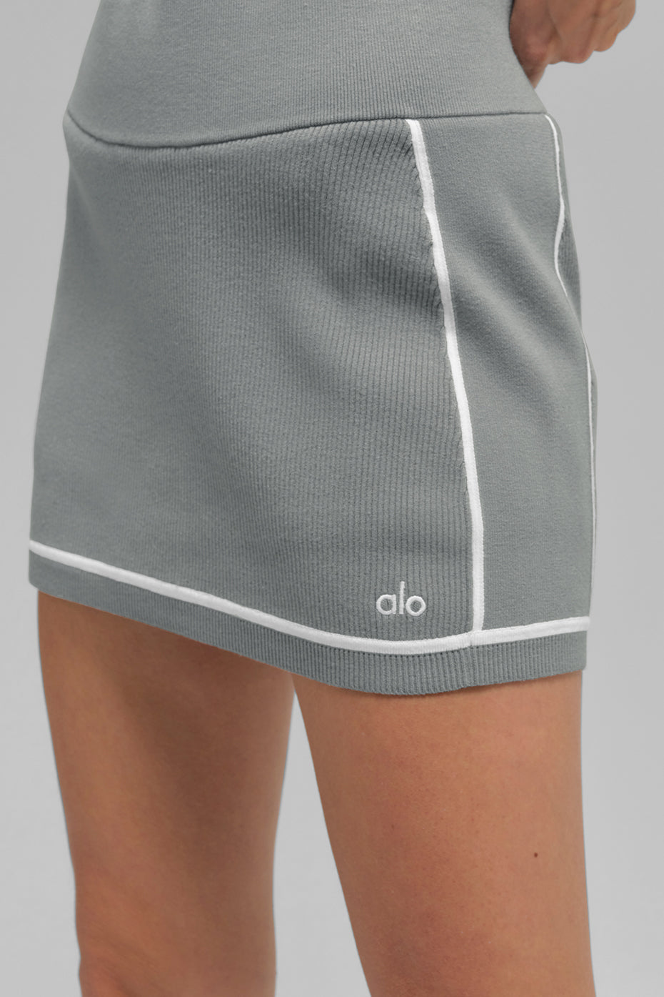 alo Ribbed Sweater Knit Highline Mini Skirt - Lunar Grey/White