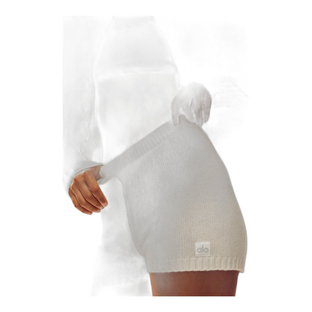 alo Cashmere High-Waist Embrace Short - Ivory