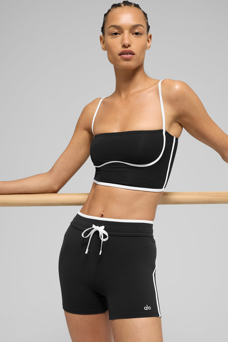 alo Airbrush Streamlined Bra Tank - Black/White