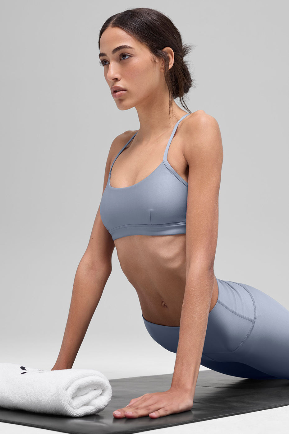 alo Airlift Intrigue Bra - Winter Frost