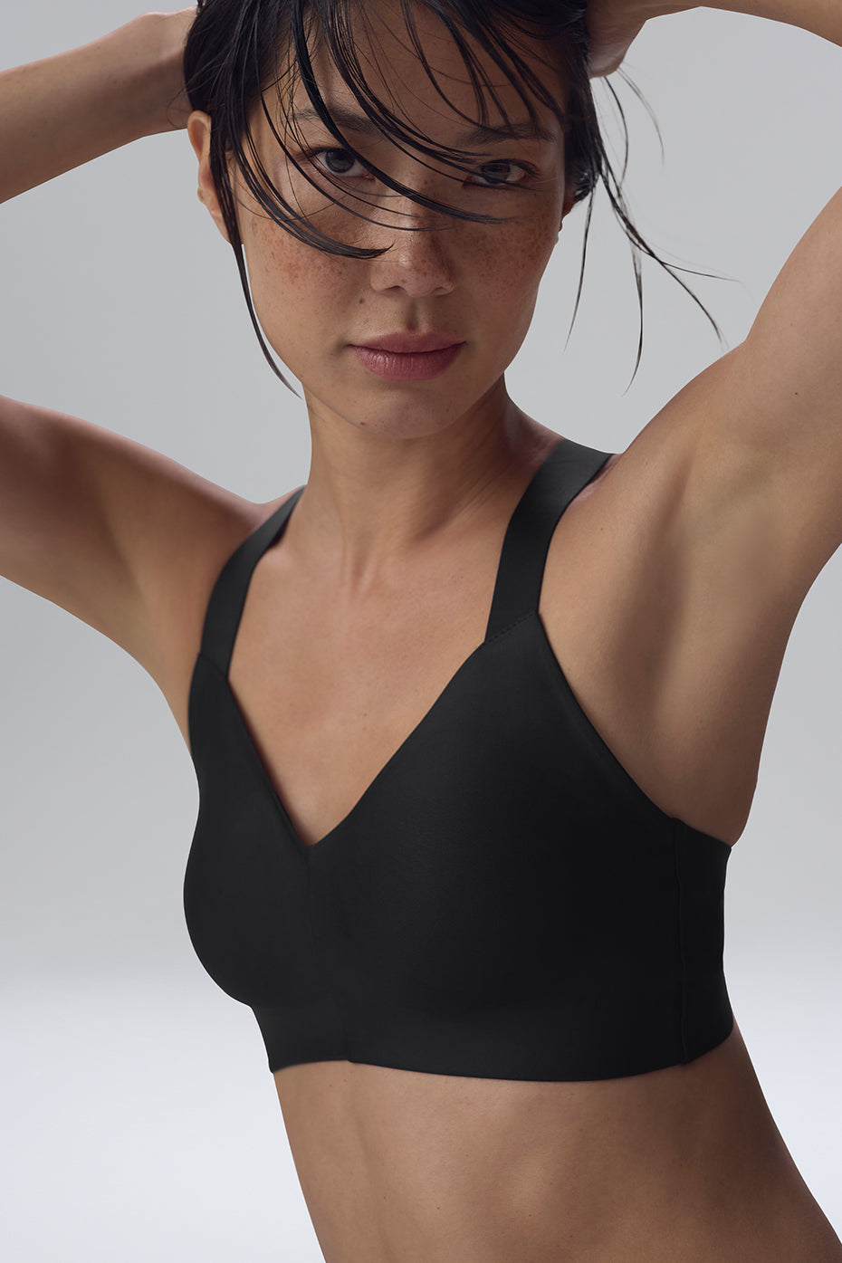 alo Airlift Strength Bra - Black