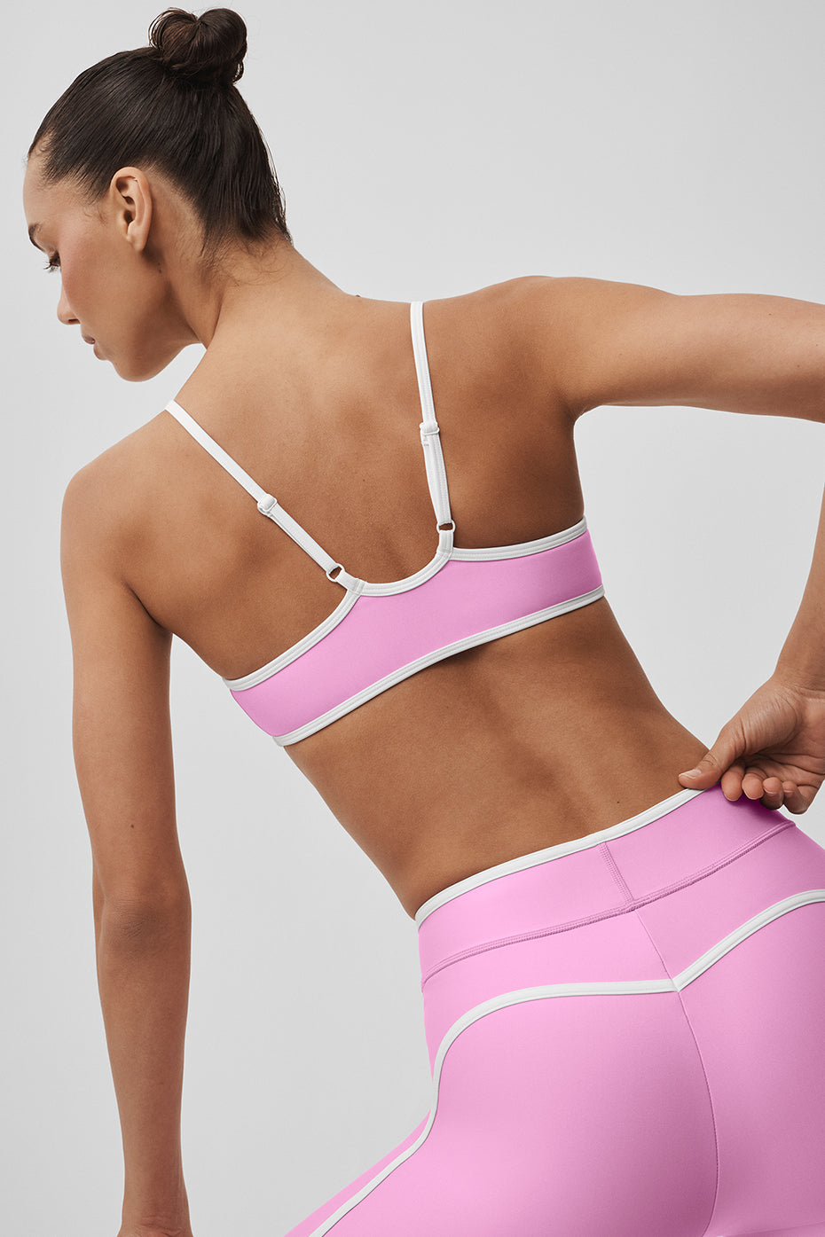 alo Airlift Charger Bra - Candy Heart Pink/White
