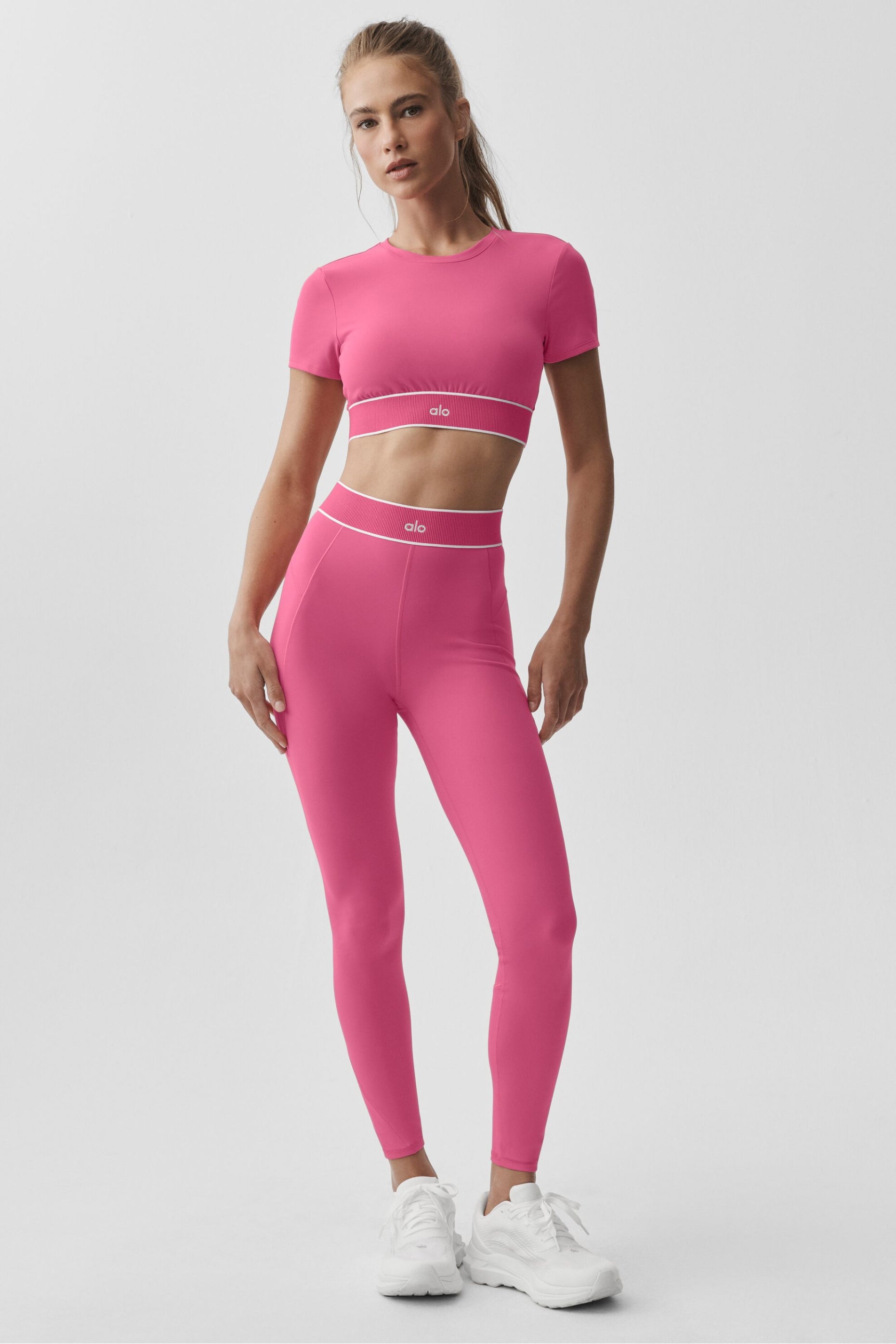 alo ALO Softsculpt Amp It Up Short Sleeve Bra - Paradise Pink