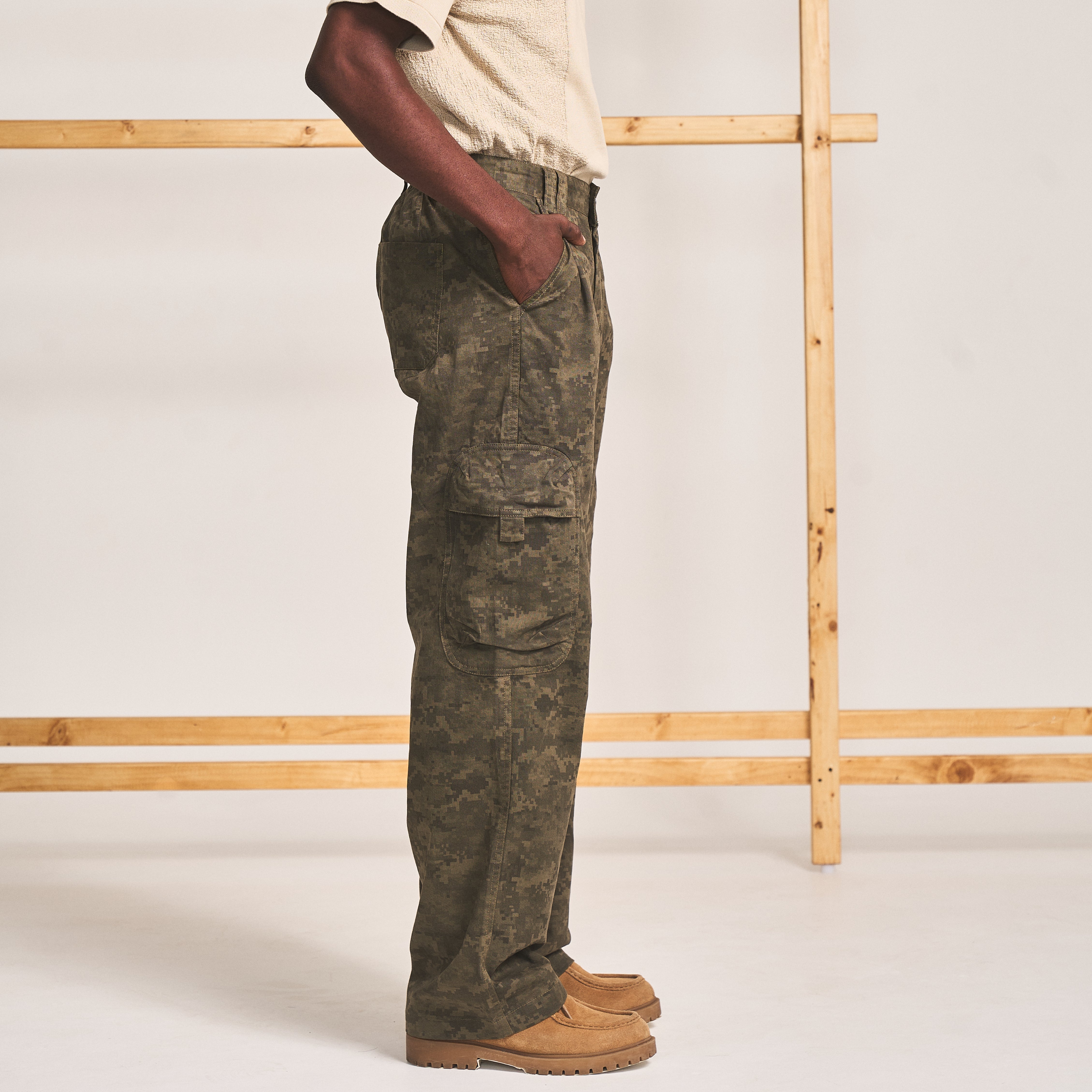STRAIGHT LEG CARGO PANTS