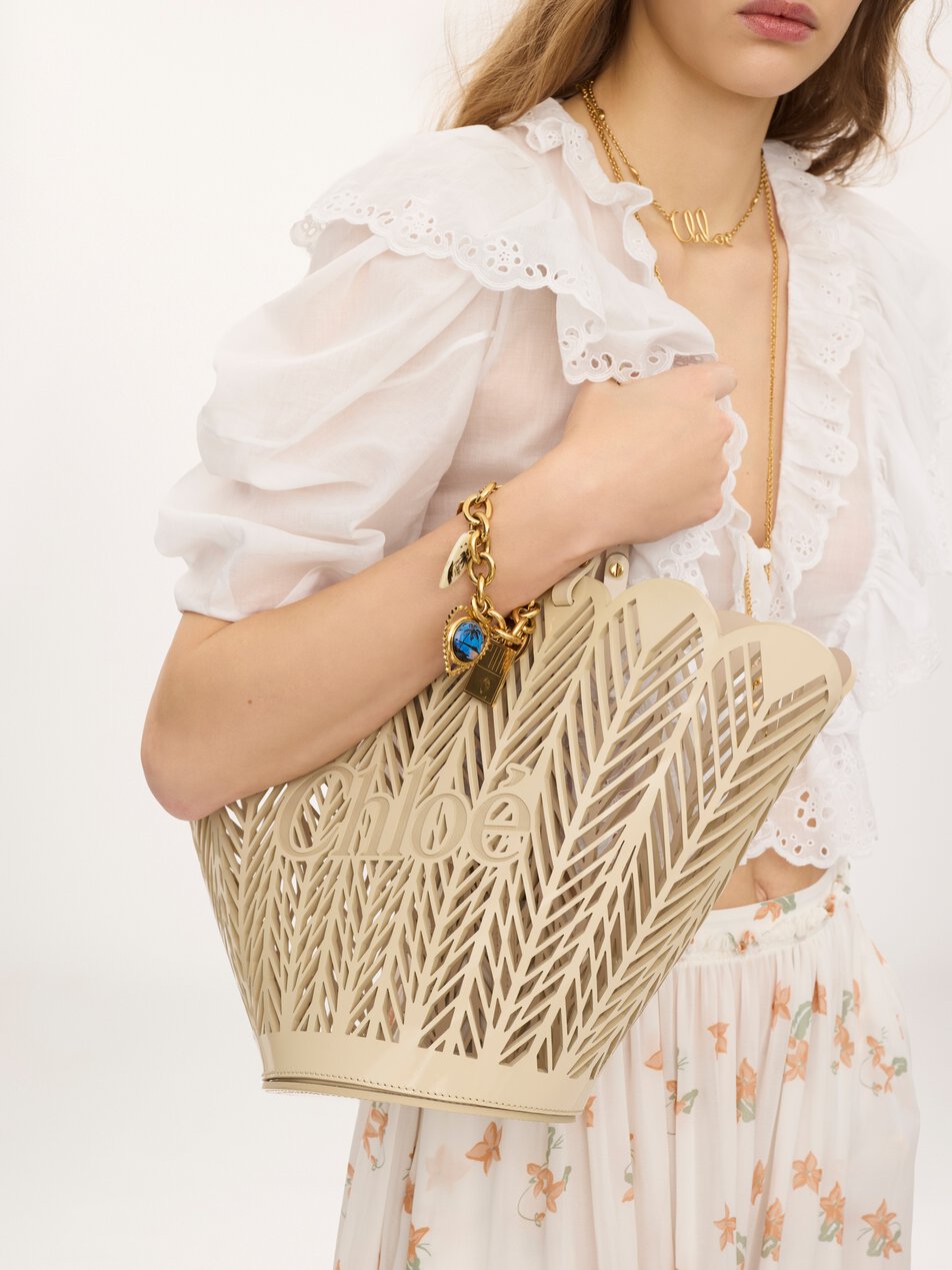 CHLOE Soleil basket bag in patent calfskin Milk