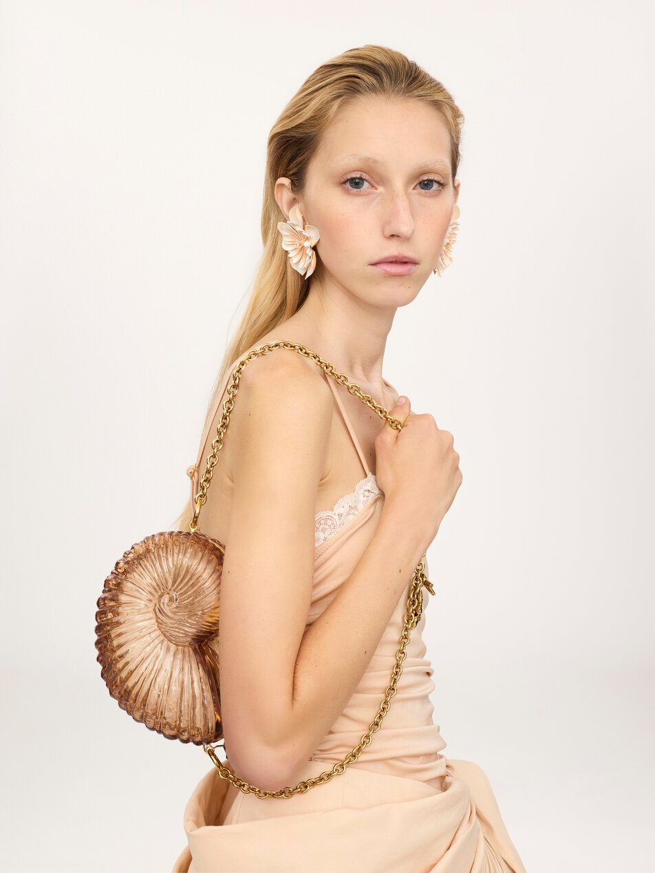 CHLOE Sea Treasures shell minaudière in plexiglass Woodrose