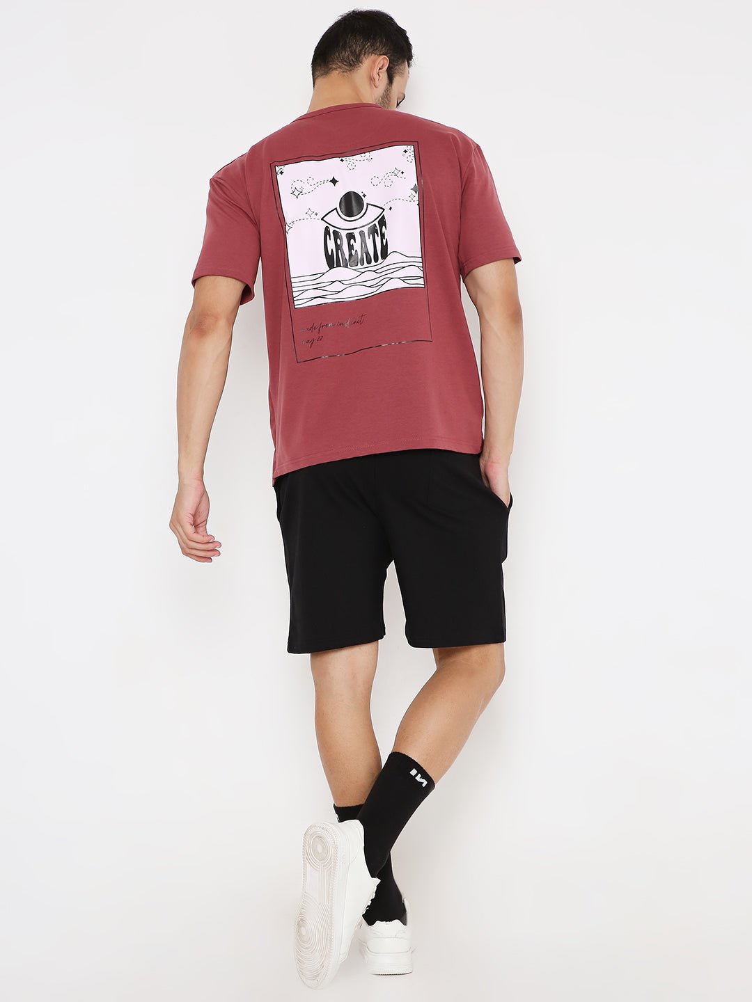 Oversized T-shirt - Onion Red Inverted Polaroid