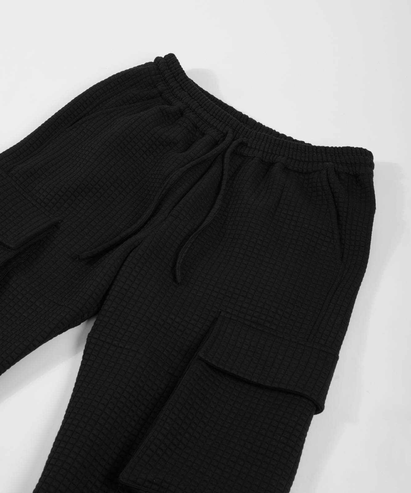 BLACK QUILTED TROUSER