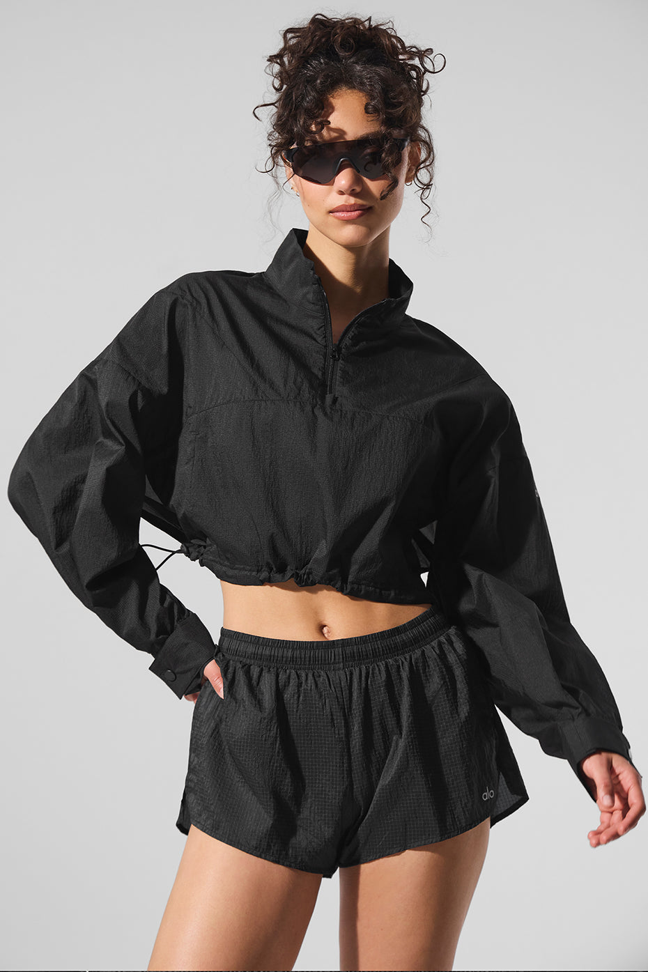 alo Cropped 1/4 Zip Aerial Pullover - Black