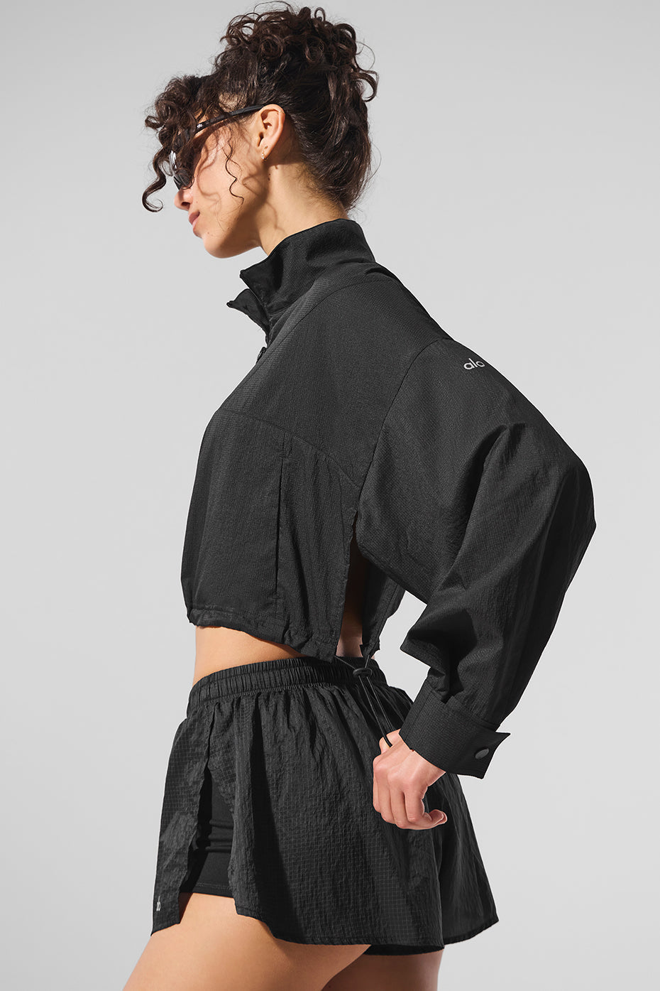 alo Cropped 1/4 Zip Aerial Pullover - Black
