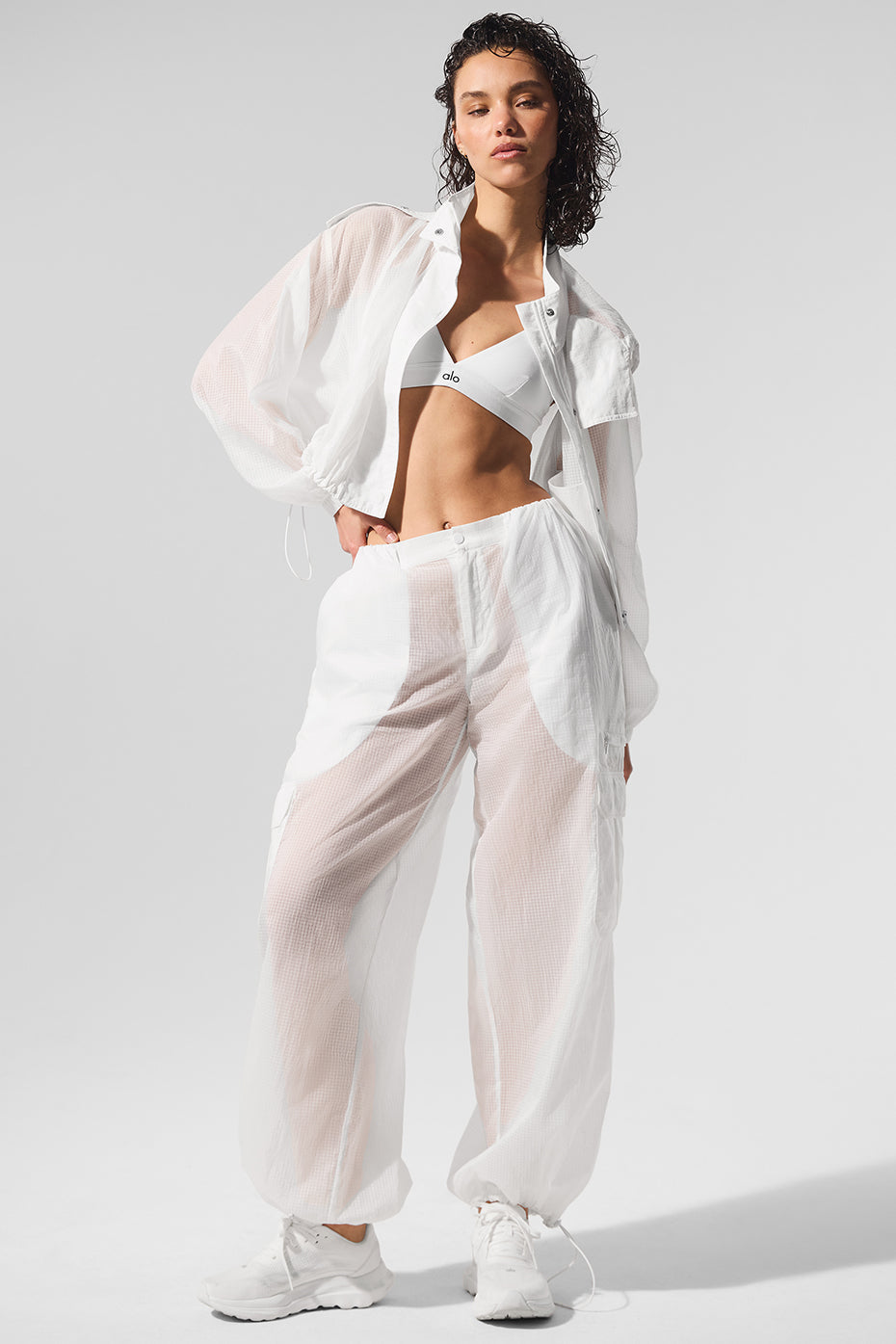 alo Cropped Game Time Full Zip Jacket - White