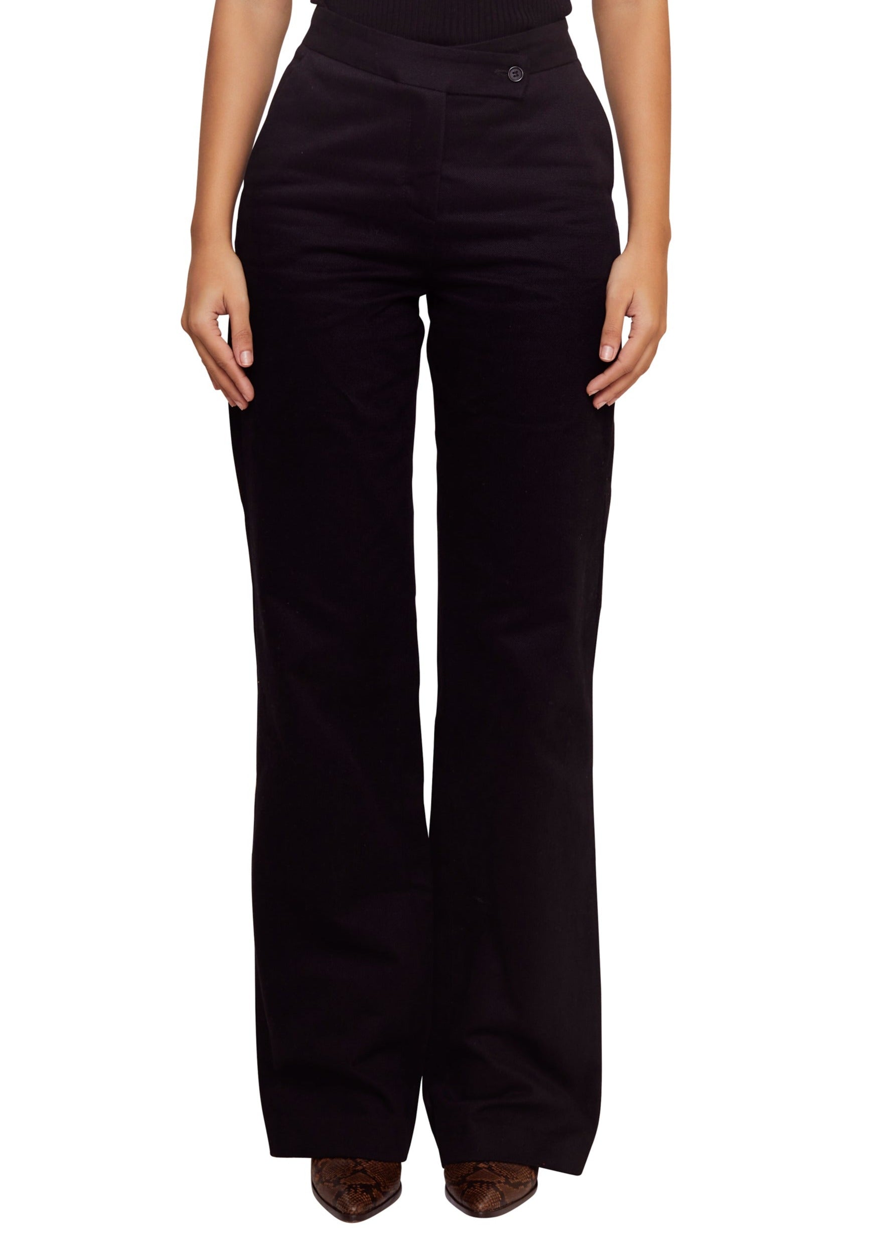 Black V waisted straight pants with wide canvas leg from the brand Musier