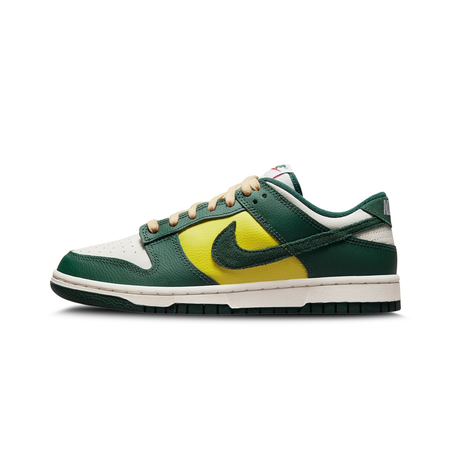 Nike Dunk Low SE Noble Green (W)